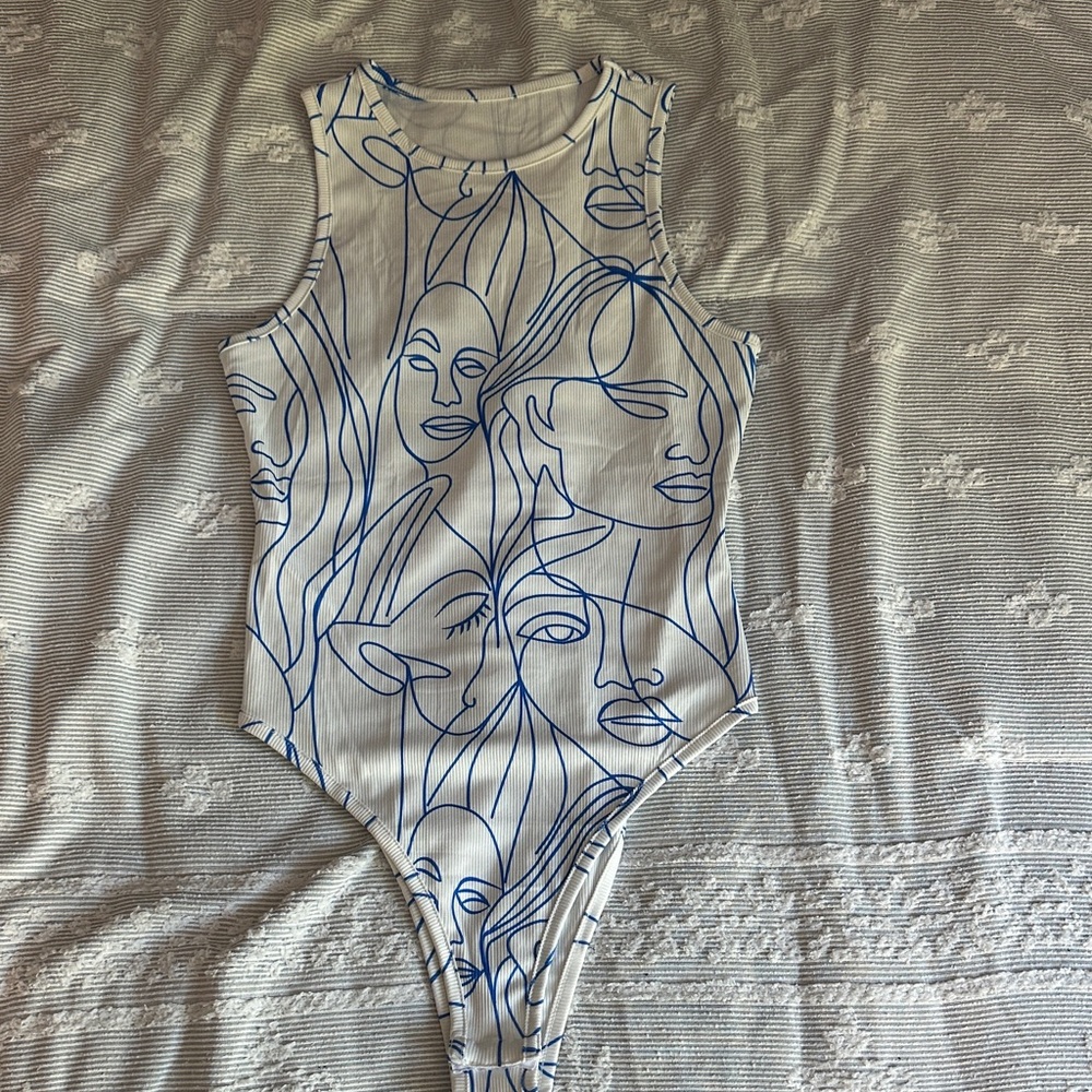 SHEIN White and Blue Graphic Bodysuit (4)
